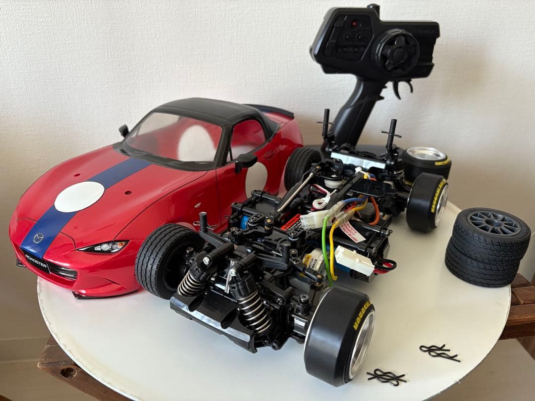 タミヤ1/10ラジコンカー ロードスター