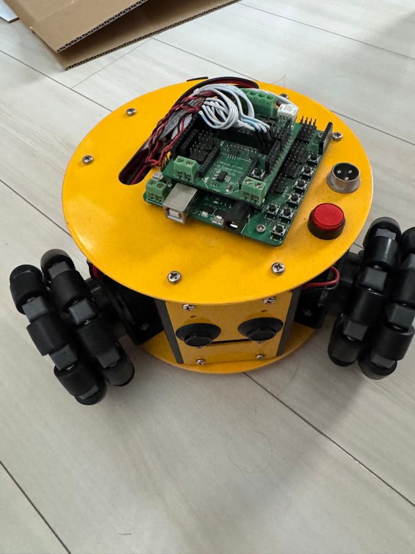 Nexus ロボット（台車型・メカナムホイール）