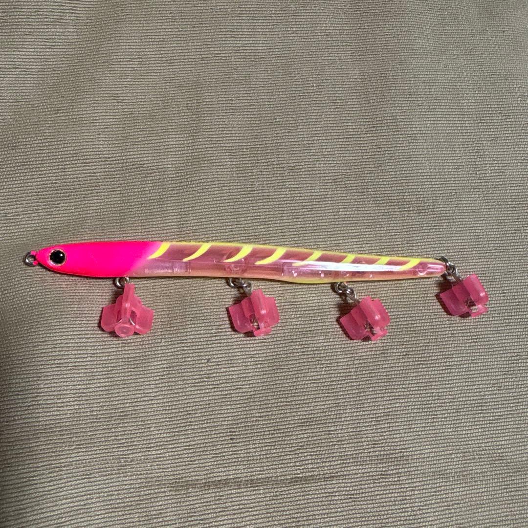 人気のバチ抜けルアー　名作ぞろいでほぼ新品です。