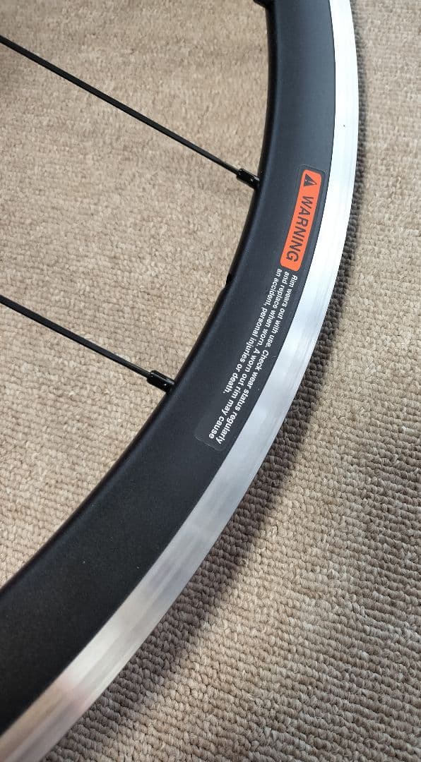 フルクラム レーシング４ リムブレーキ 17C クリンチャー シマノフリー