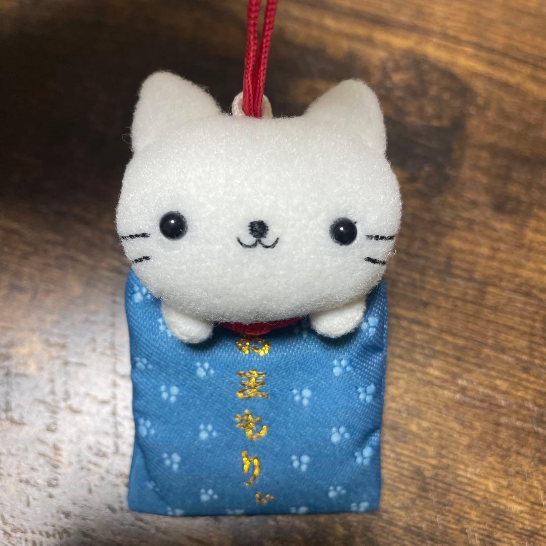にゃんにゃんにゃんこ　にゃんこ神社　おまもり