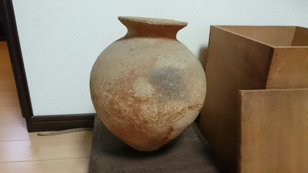弥生土器 壺 完品