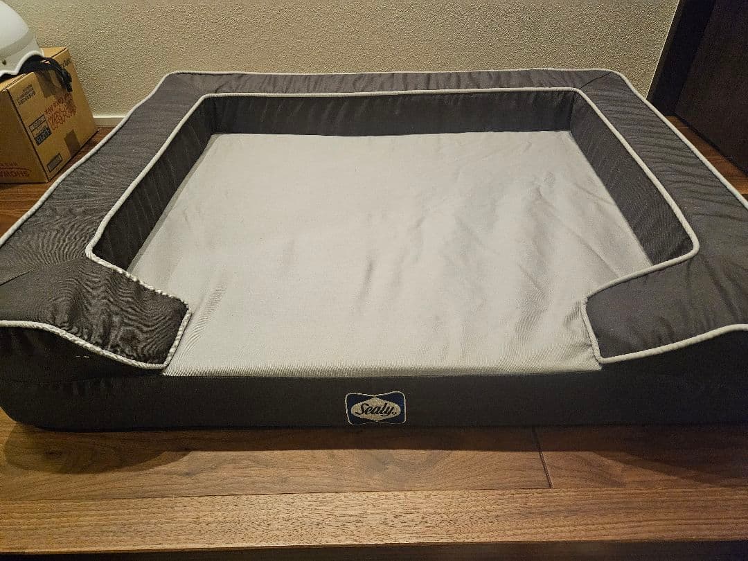 希少な廃盤品　Sealy ドッグベッド　ラックスプレミアム　Mサイズ