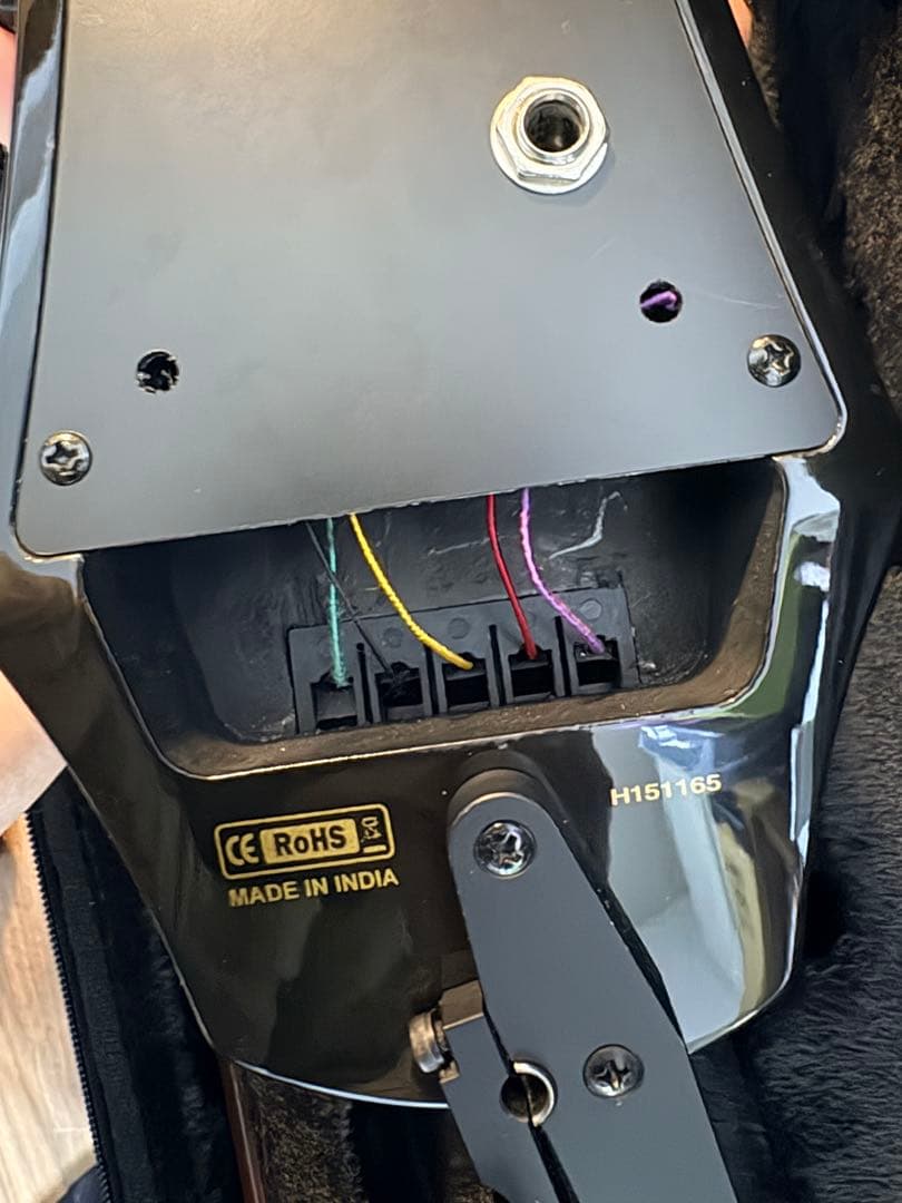 NS Design WAV5-BK 5弦エレクトリックバイオリン ケース付き