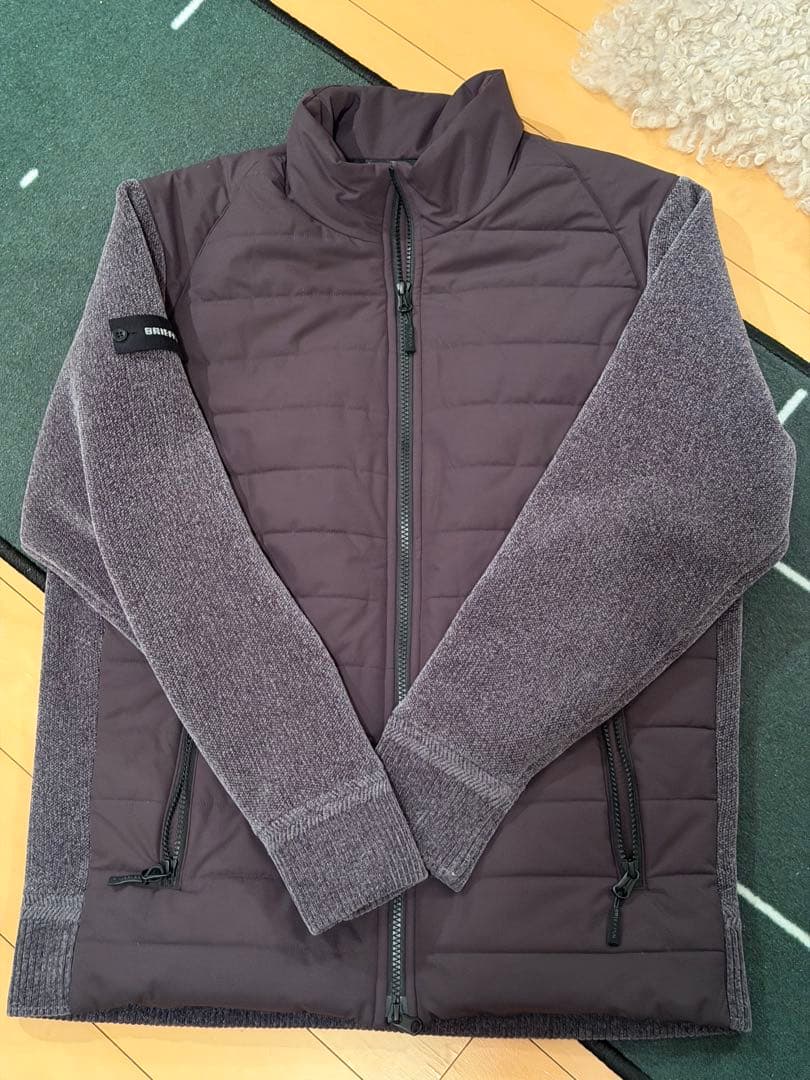 ブリーフィング　アウター　グレーM