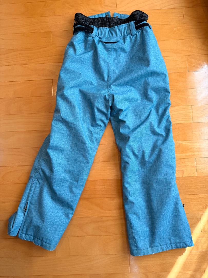 スノボー　ウェア　キッズ　VOLCOM 迷彩柄 ジャケット パンツ セット