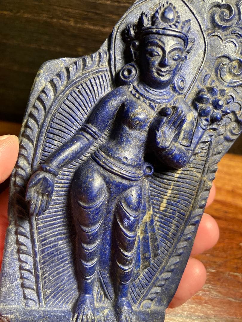 ラピスラズリ チベット密教 仏像 彫刻 天然石 一点物 252g