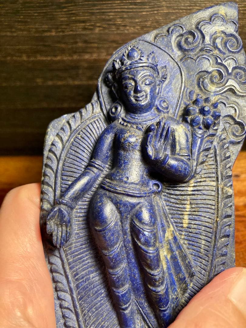 ラピスラズリ チベット密教 仏像 彫刻 天然石 一点物 252g