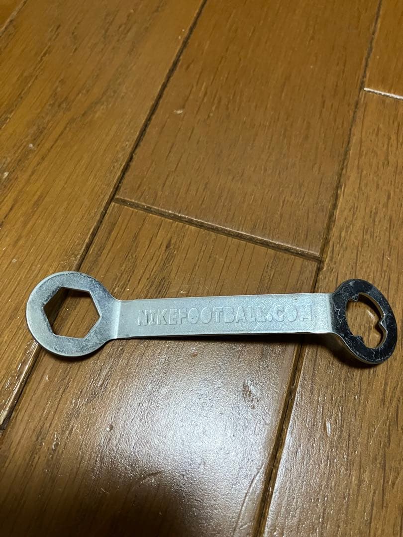 【貴重】サッカースパイク ナイキ 天然芝用 27cm