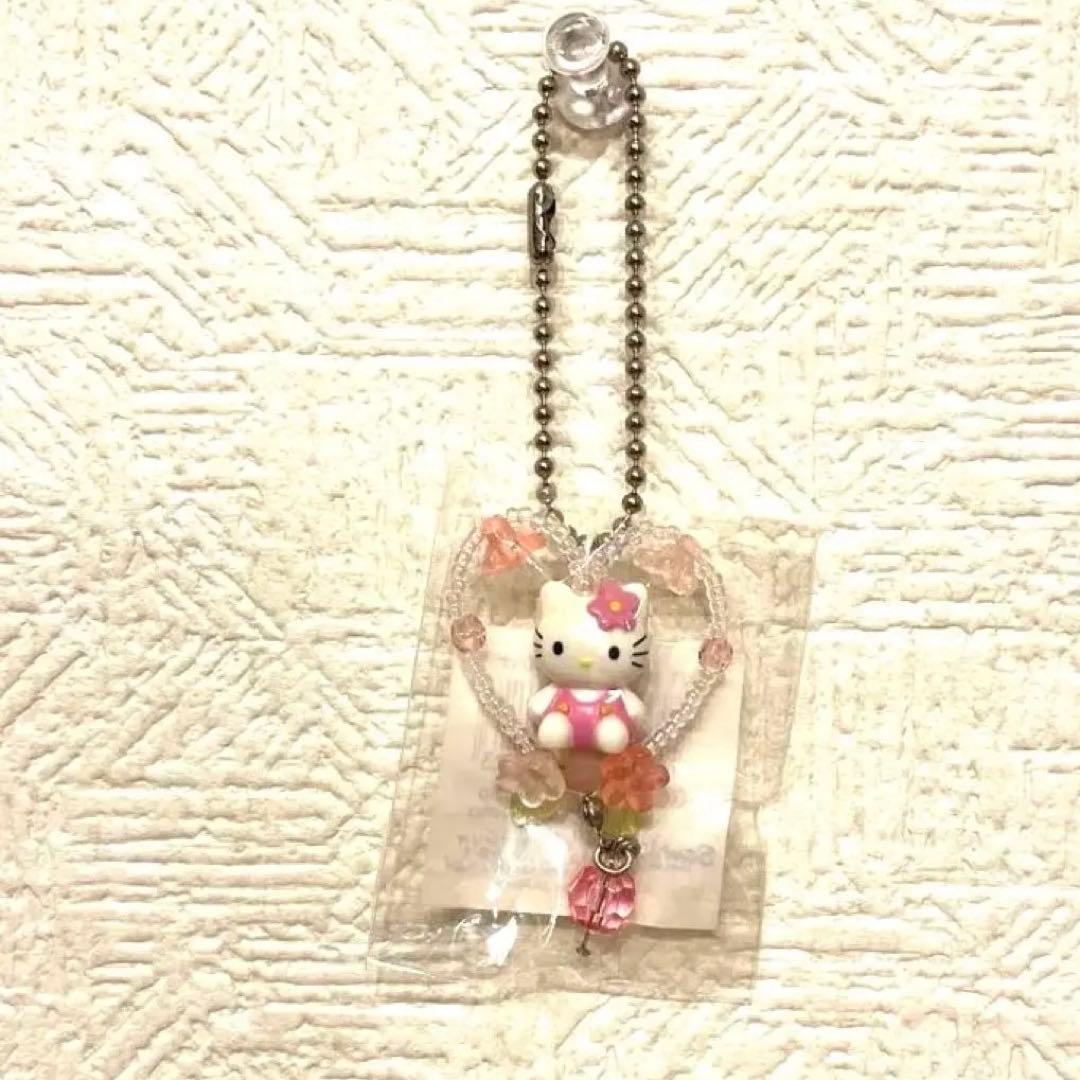 レア‼️キティ♡型ビーズブランコキーホルダー リボン付き