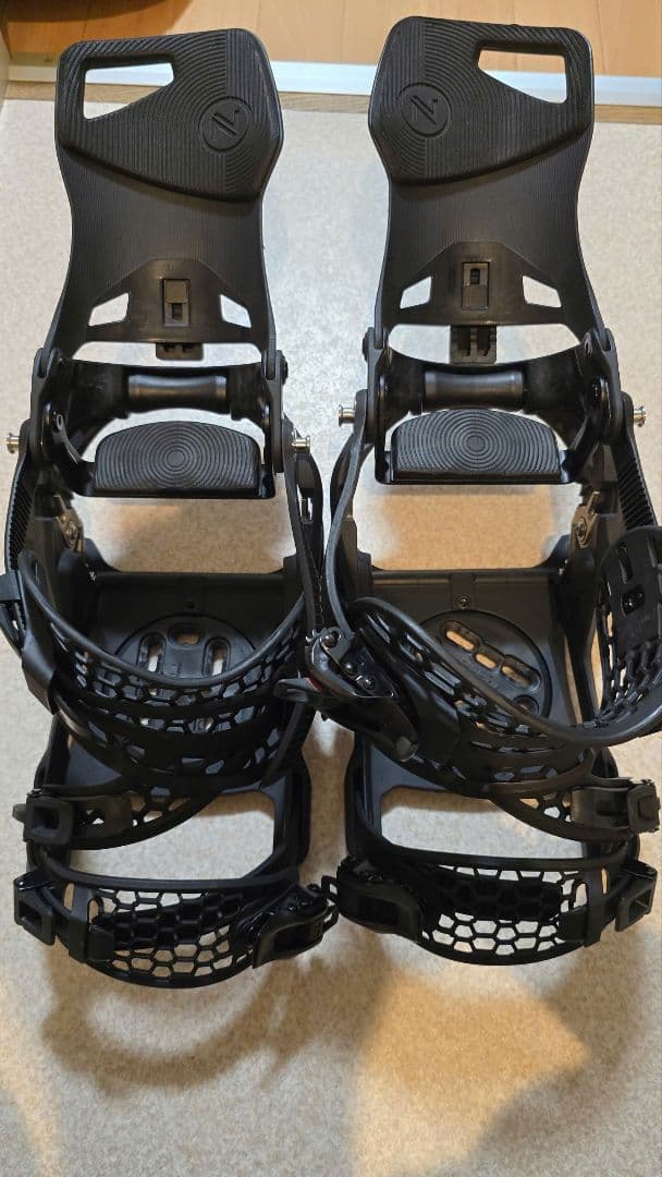 Nidecker supermatic ビンディング L ブラック