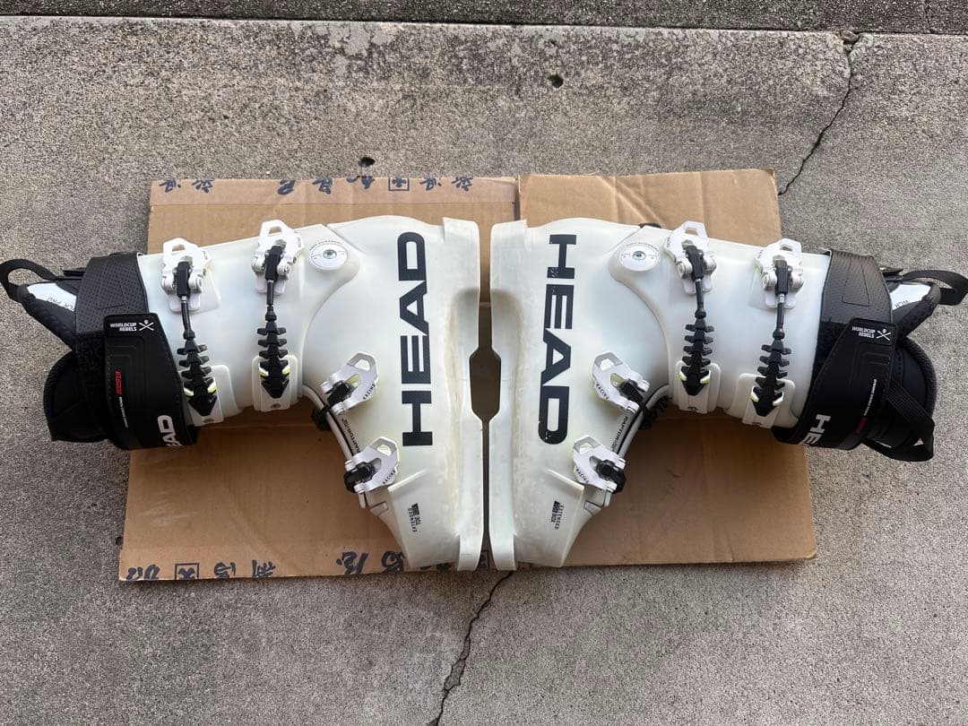 ヘッド　スキーブーツ　Raptor WCR140S 26.5cm