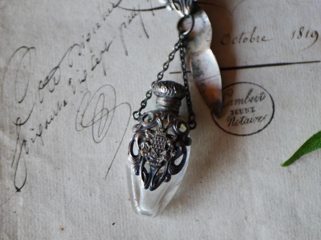 ブルターニュ紋章　シャトレーヌ　香水瓶　フランスアンティーク　アンティーク