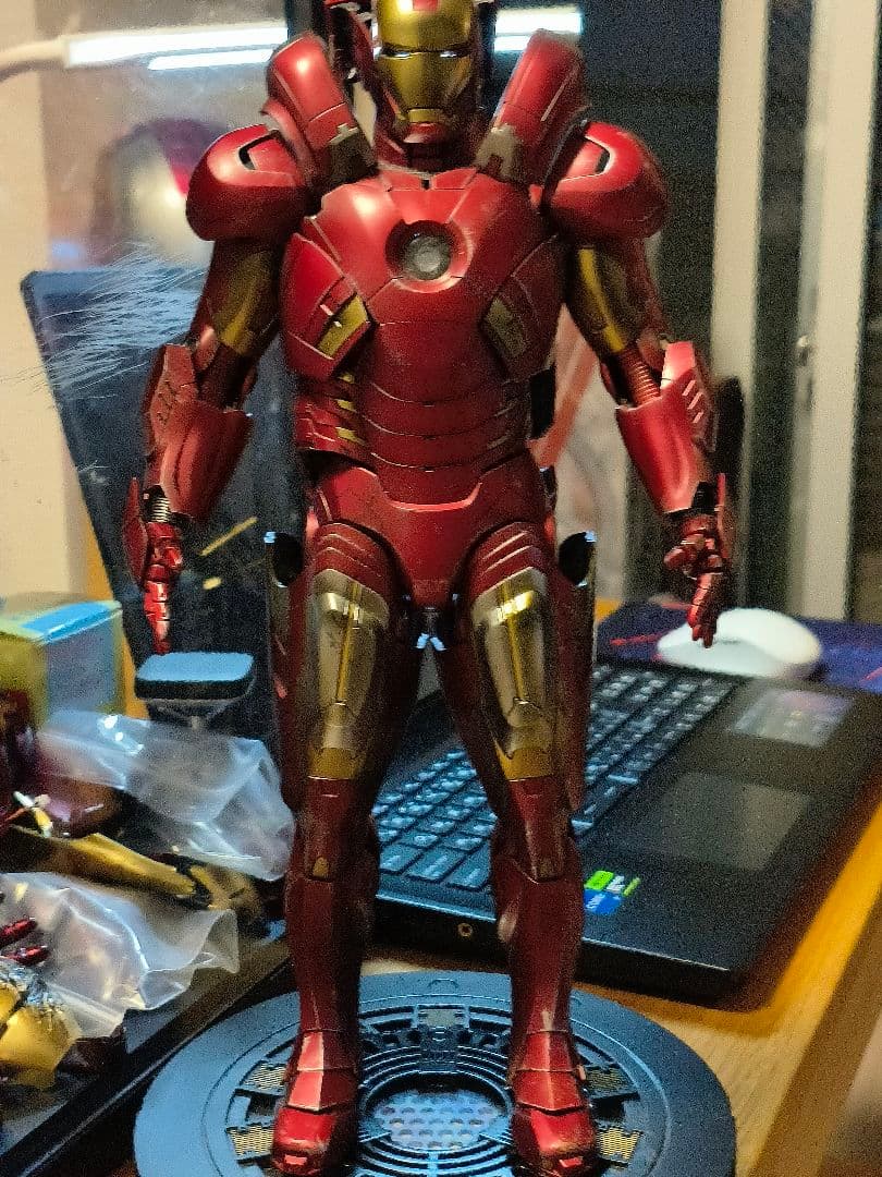 ホットトイズ1/6 DIECAST アイアンマン・マーク７オープン・アーマー