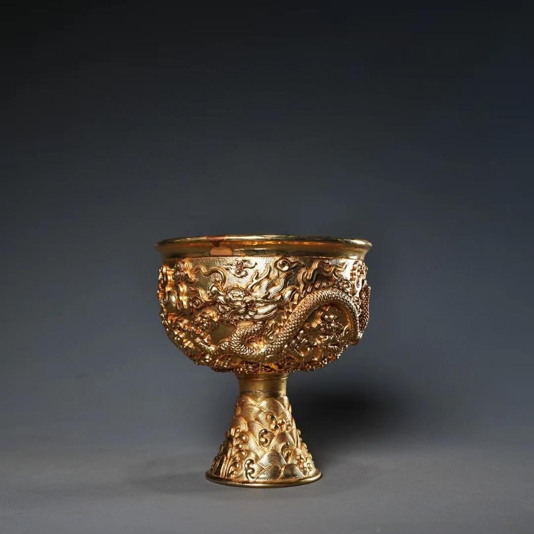 中国古美術・旧蔵鎏金高台を持つ龍お酒用グラス・純銅細密彫・純手作り・高浮彫・酒具