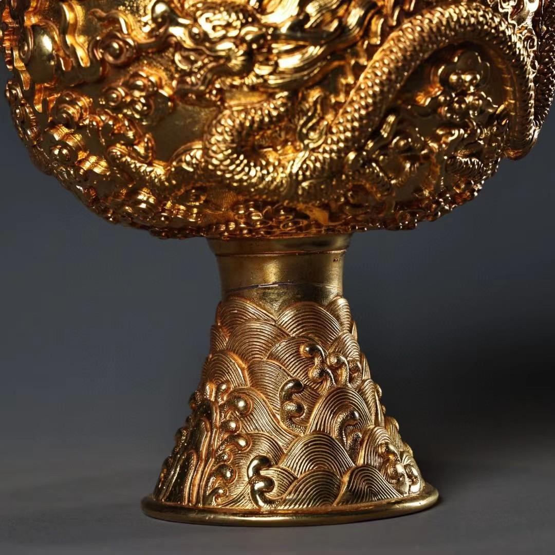 中国古美術・旧蔵鎏金高台を持つ龍お酒用グラス・純銅細密彫・純手作り・高浮彫・酒具