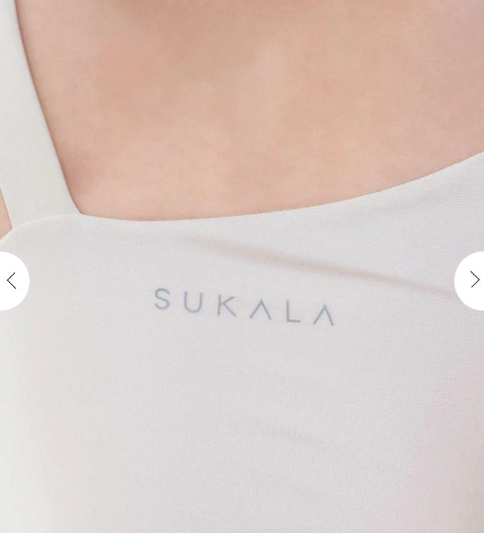 【SUKALA】シャインストレッチアシンメトリーブラトップ