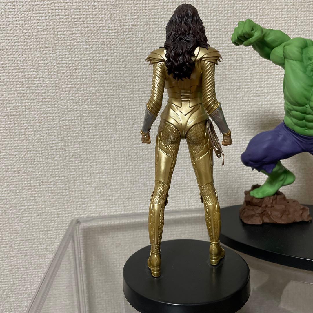 ワンダーウーマン フィギュア ゴールド
