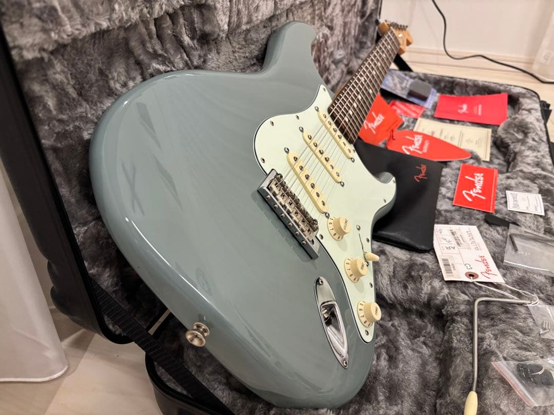 ギター FENDER Ame Pro Stratcastar sonic gray