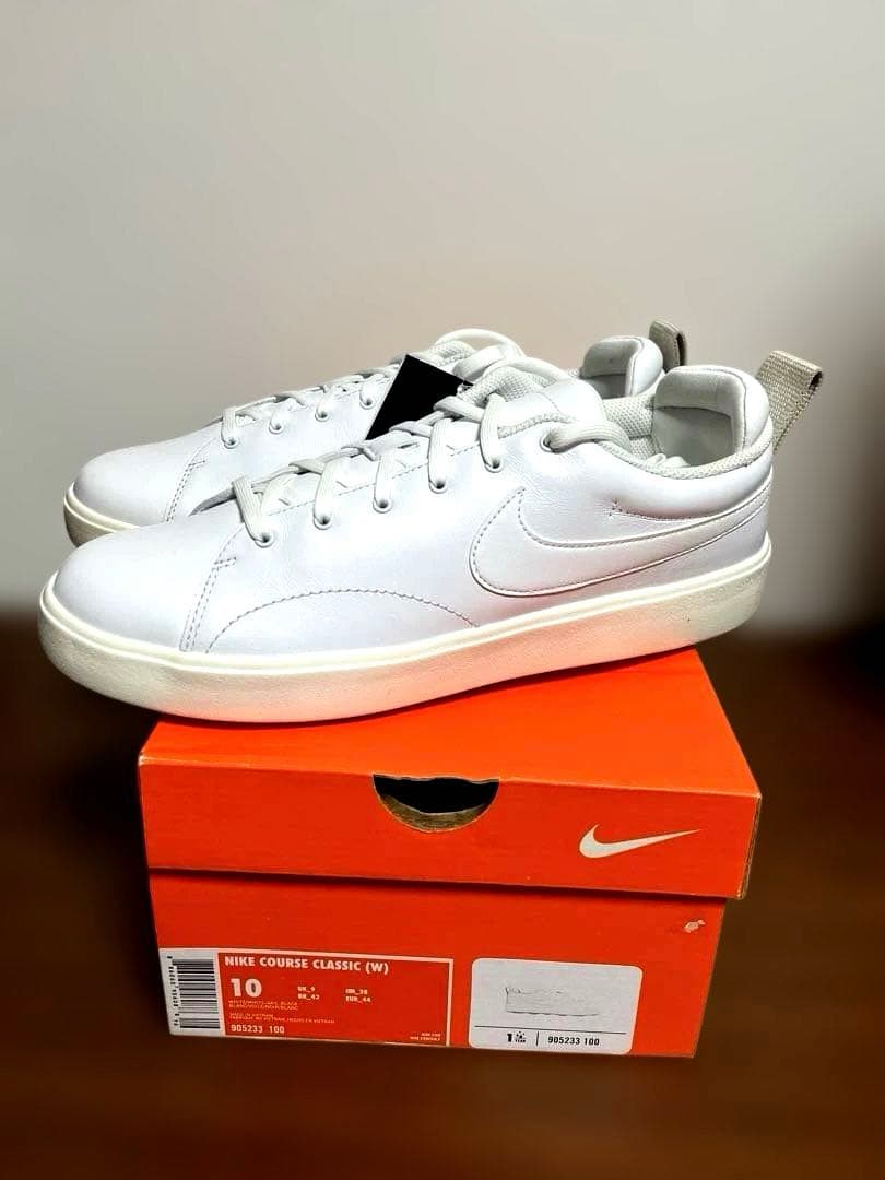 激安！名品！ナイキ コース クラシック　ゴルフシューズ！