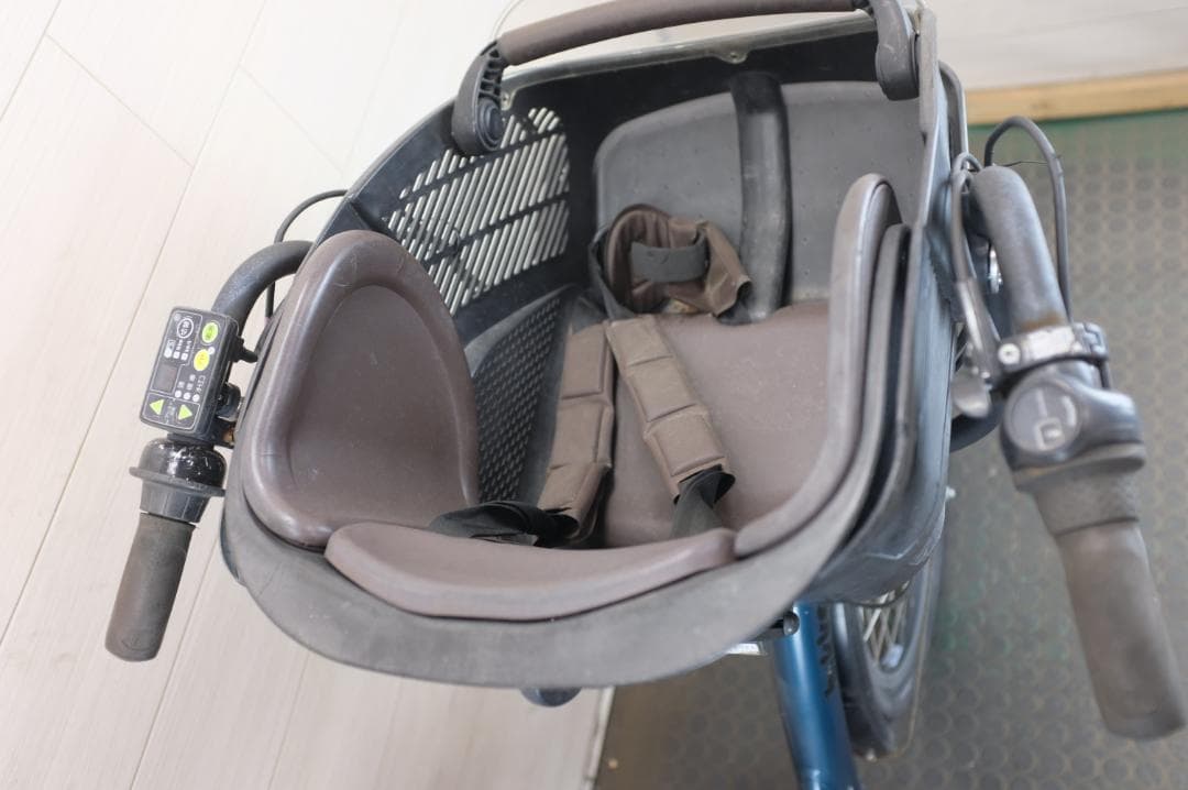 BS　Bikke　20インチ3段　8.7Ah（4点灯）充電器あり