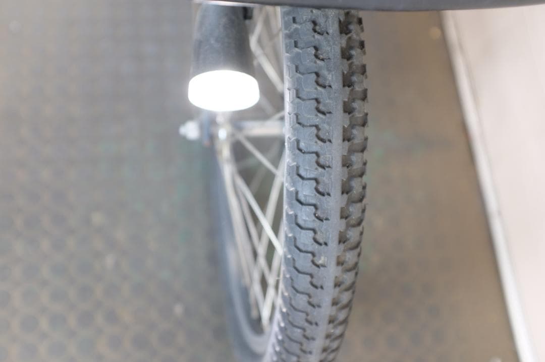 BS　Bikke　20インチ3段　8.7Ah（4点灯）充電器あり