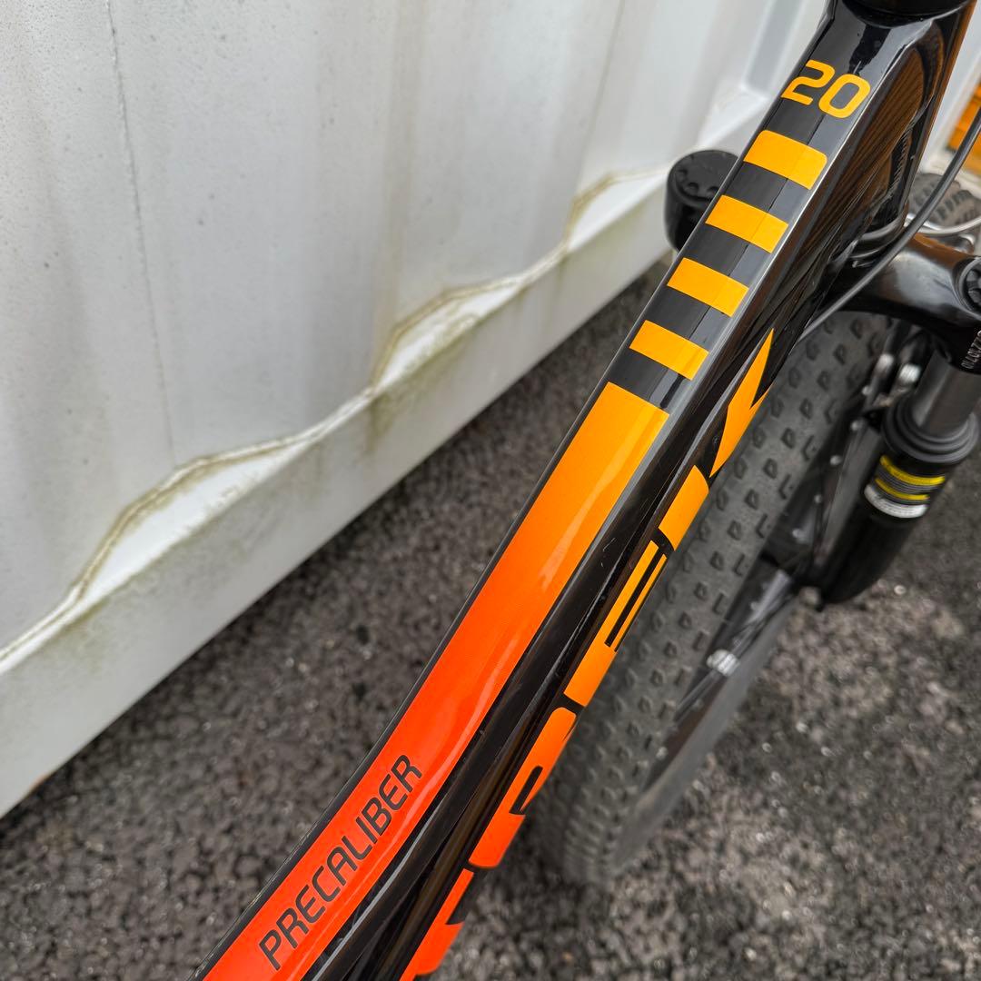 タルト20インチ Precaliber 身長114-132cm ブラック