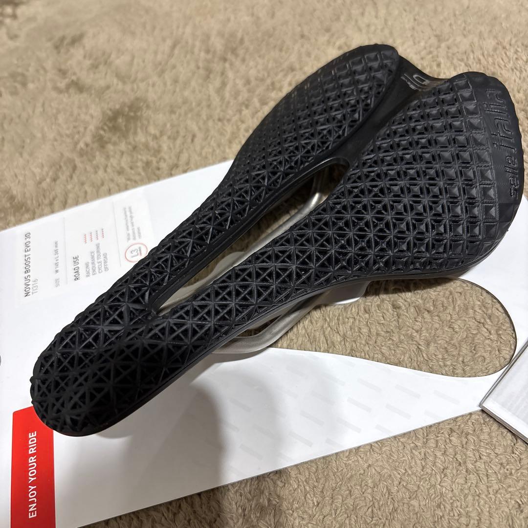 パーツ SELLE ITALIA NOVUS BOOST EVO 3D Ti316 L