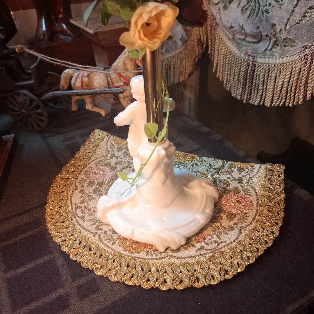 No.独館　(ドイツ)　マイセン白磁　貴族　一輪挿し　花器　花入れ　アンティーク