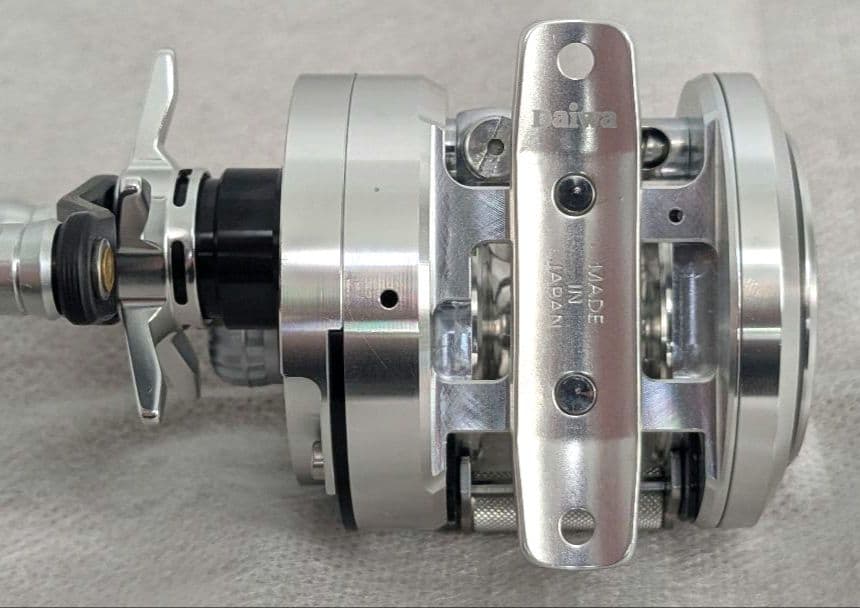 ヒ*タ様 Megabass×DAIWA MONOBLOCK 100XR RH