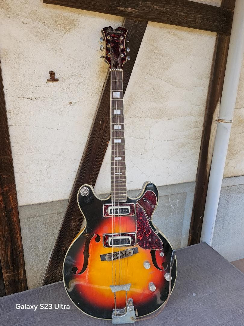 Aria Diamonds １９６７年頃？日本製　エレキギター サンバースト