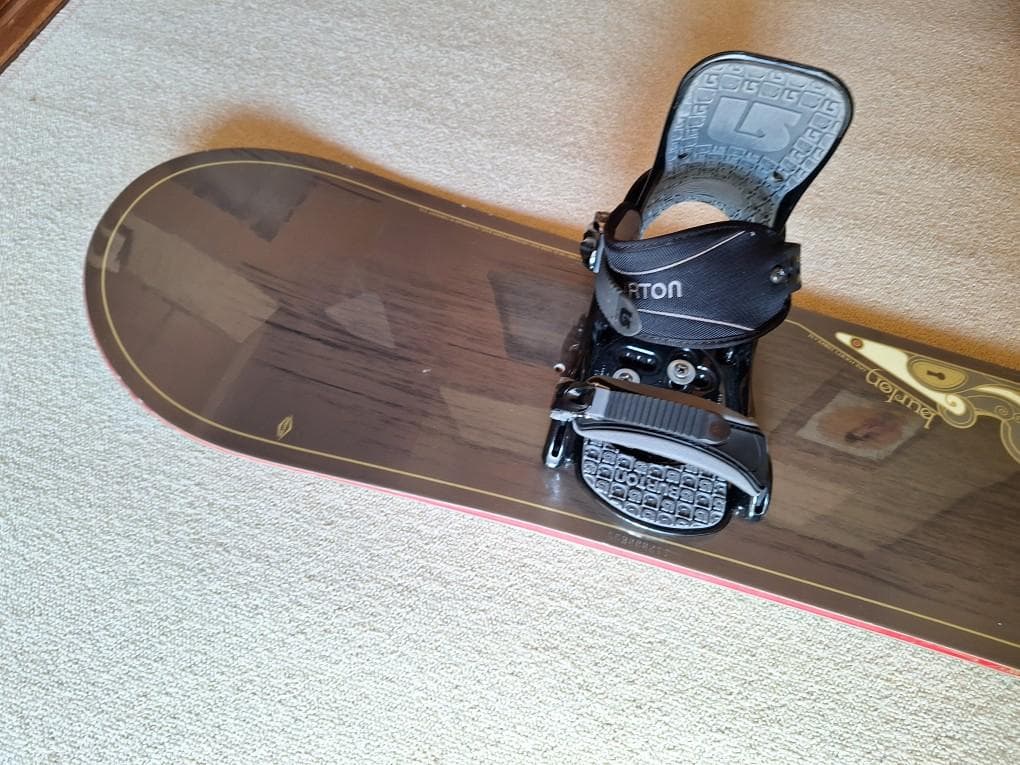 BURTON(バートン)AVENUE(アベニュー)スノーボード ビンディング付き