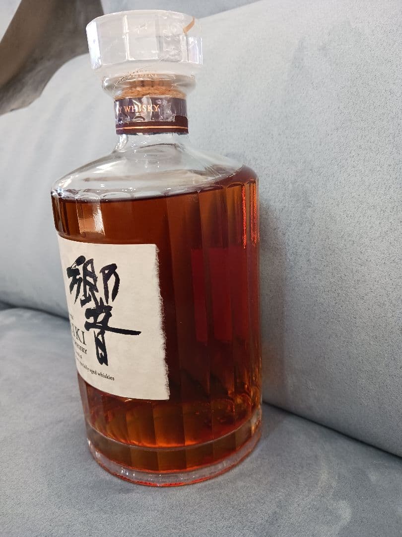 響 17年　 ウイスキー700ml　　　　 新品未開封