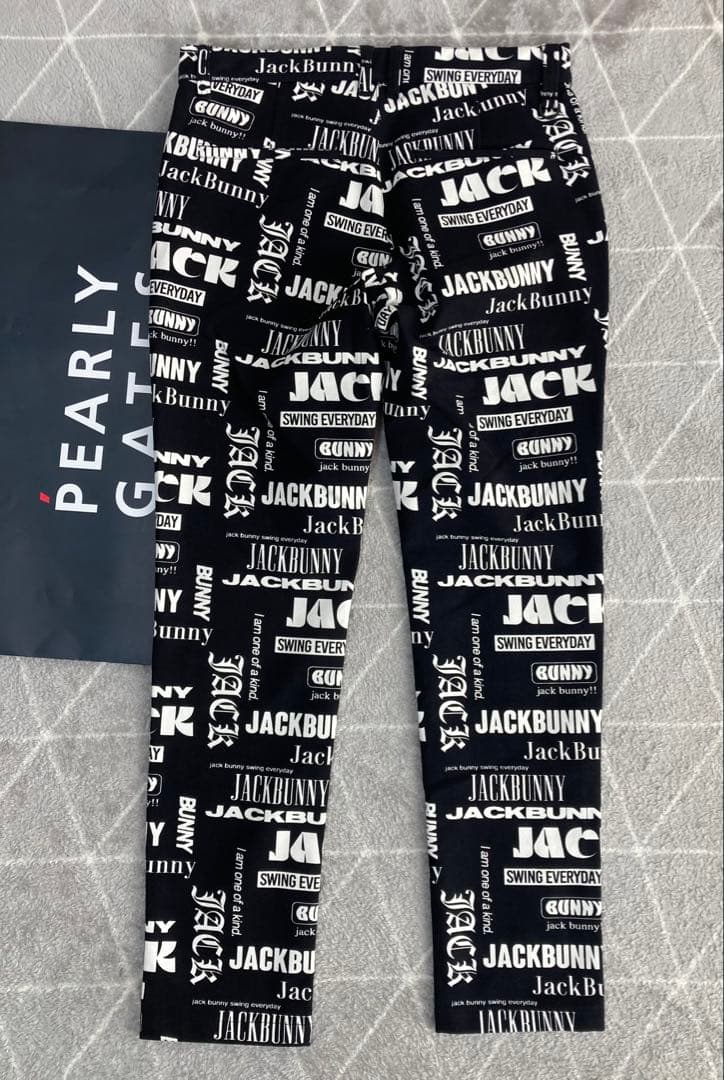 新品 パーリーゲイツ ジャックバニー ツイル 総柄テーパードパンツ(4)M/黒