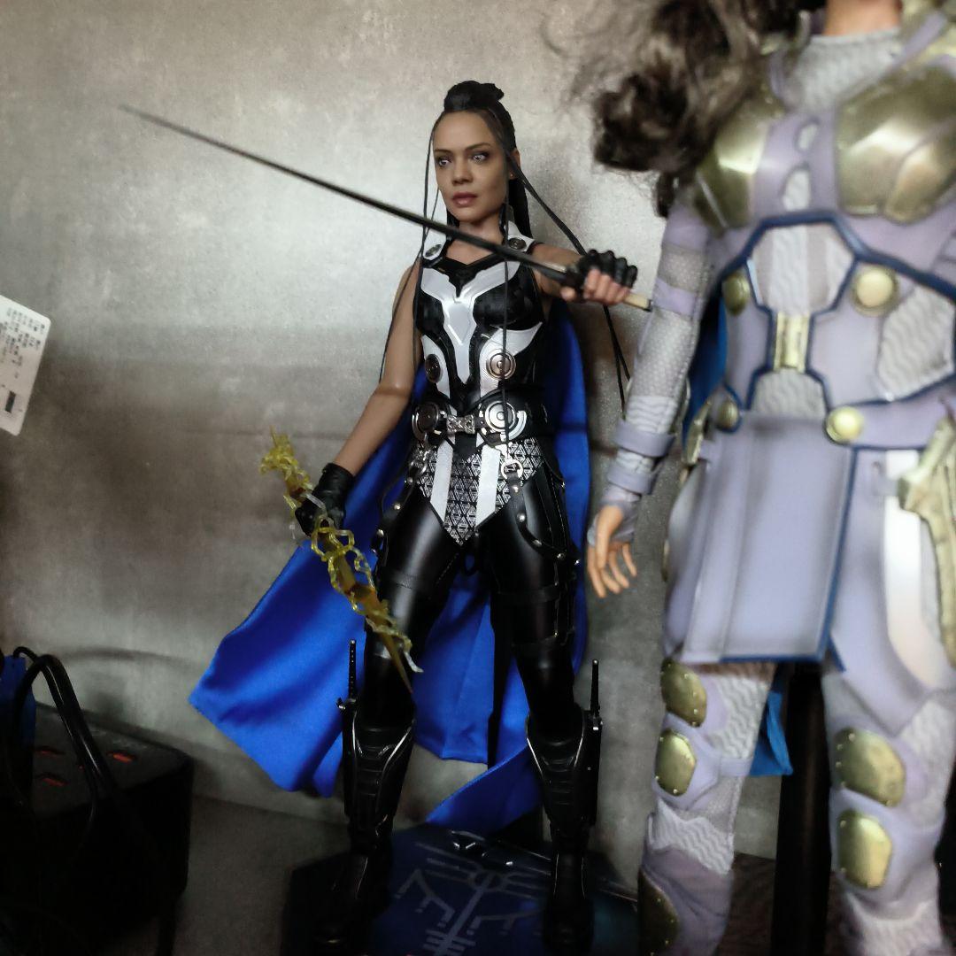 ホットトイズ 『ソー：ラブ＆サンダー』 ヴァルキリー