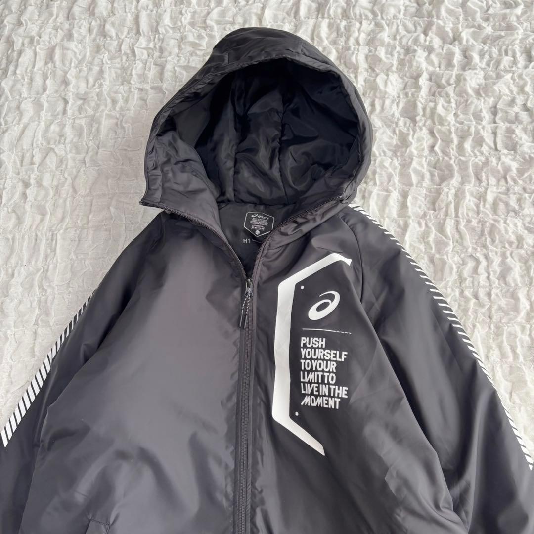 【新品未使用】 アシックス 現行モデル ベンチコート ロゴプリント