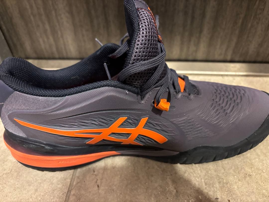 1度のみ試し履き　ASICS テニスシューズ GEL-RESOLUTION X