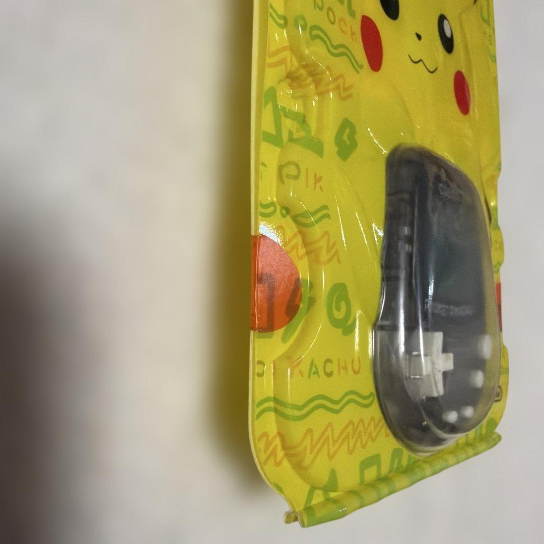 Nintendo ポケットピカチュウカラー