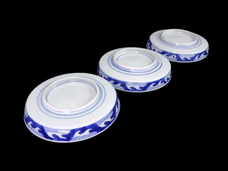 大聖寺伊万里　金襴手　寿に花　牡丹の図　縁高４寸皿　３枚　143AS-CUu