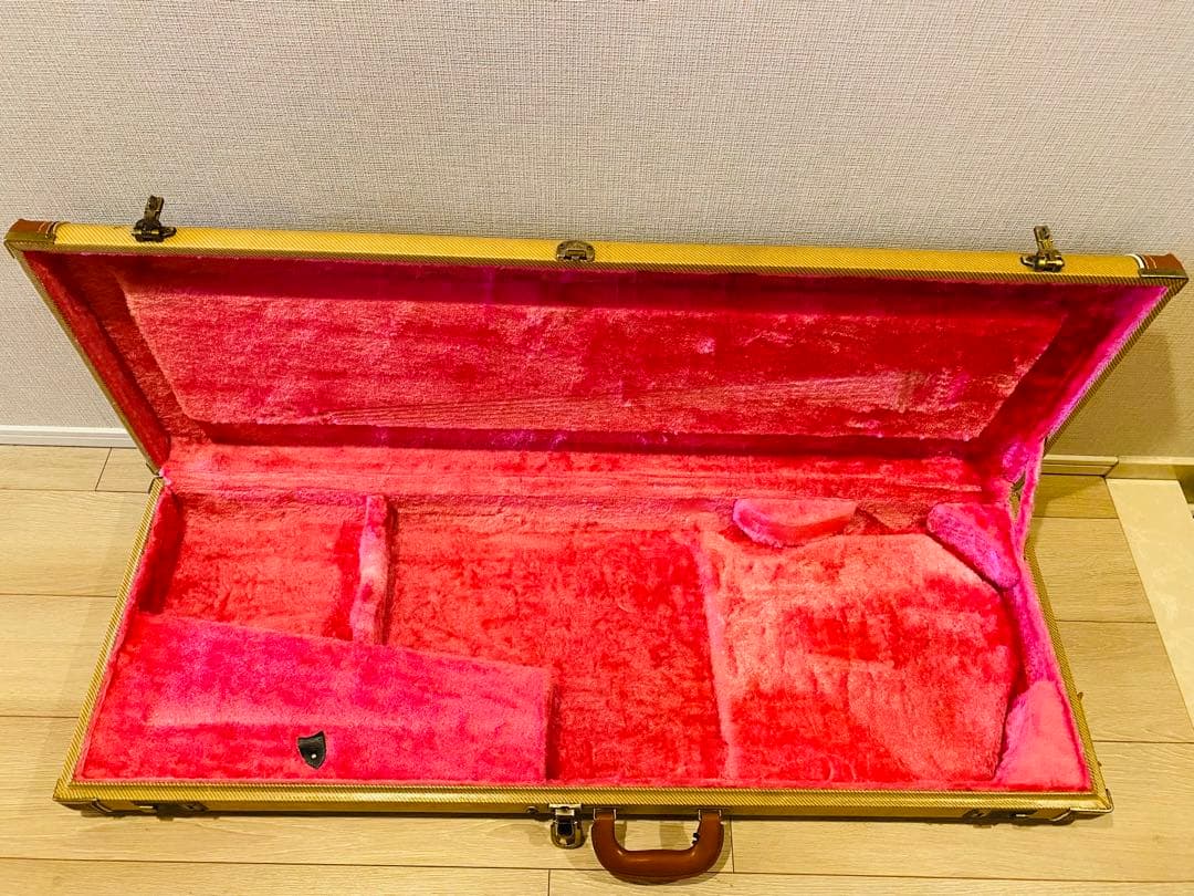 VARITA VST001 ヴァリータ　ストラト　SSH EMG フロイドローズ