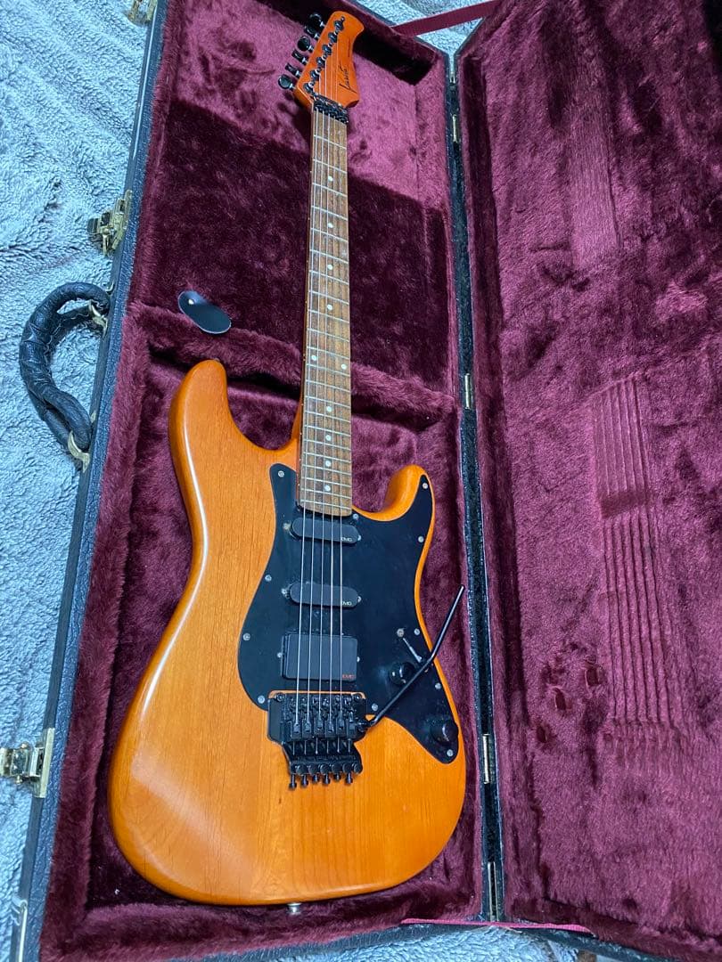 VARITA VST001 ヴァリータ　ストラト　SSH EMG フロイドローズ