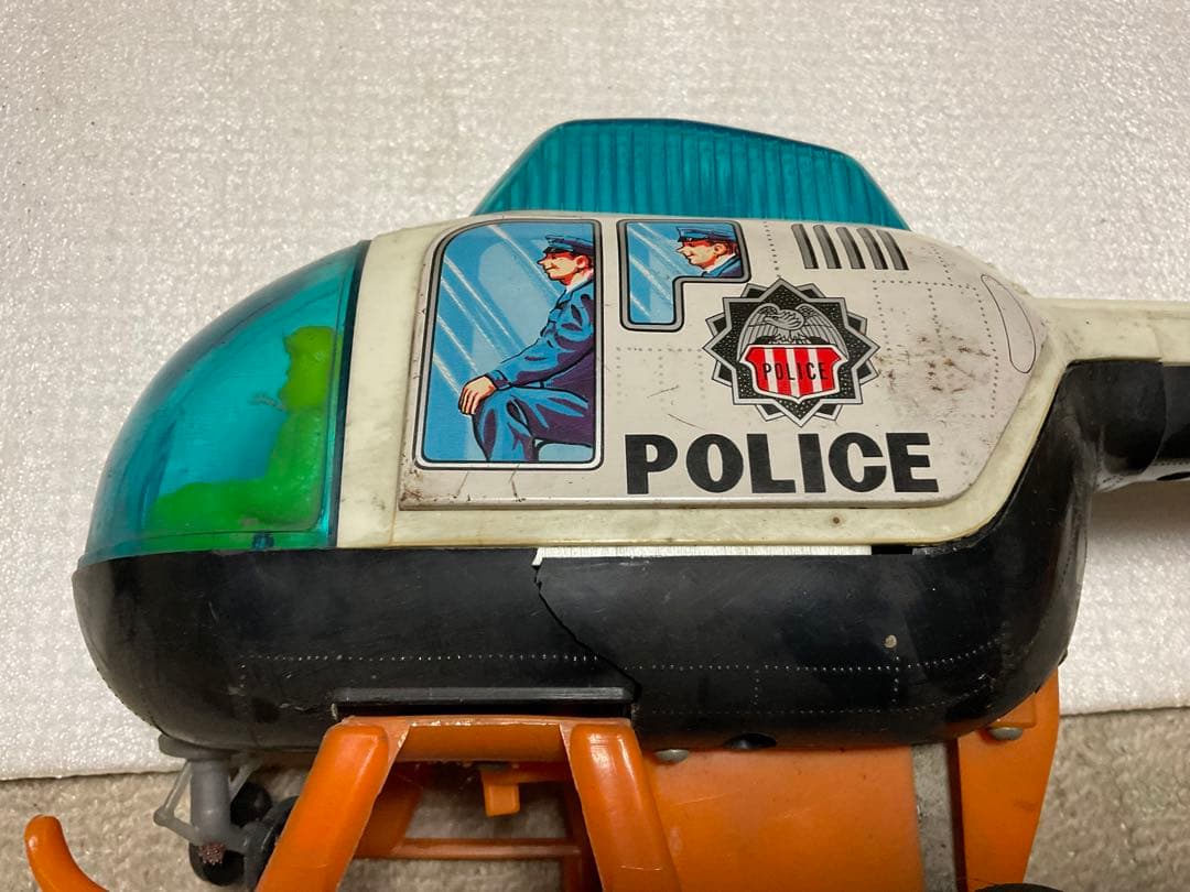 J・TOY／JUNIOR。ポリスパトロールヘリコプター。【単1電池2本使用不動】