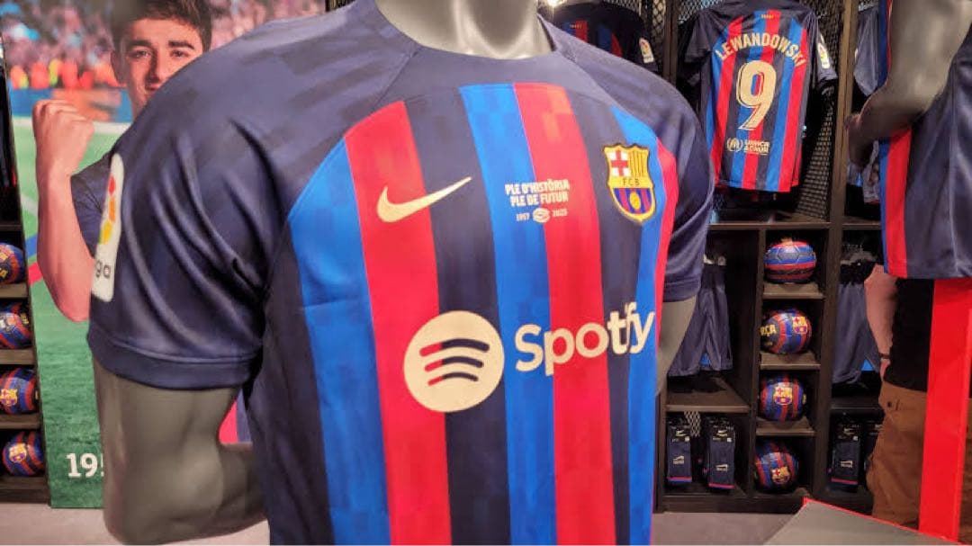 【正規品】レヴァンドフスキ　バルセロナ　22/23ホームオーセンティック