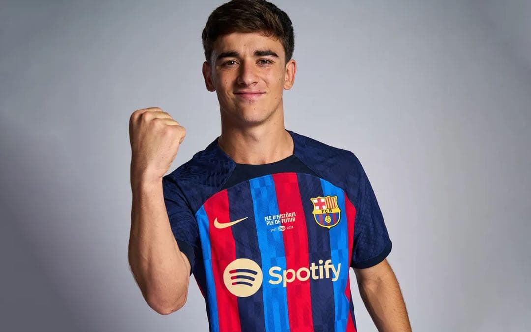 【正規品】レヴァンドフスキ　バルセロナ　22/23ホームオーセンティック