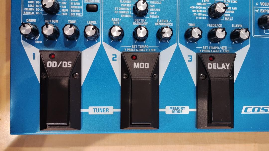 【箱・取説付】BOSS ME-50 マルチエフェクター