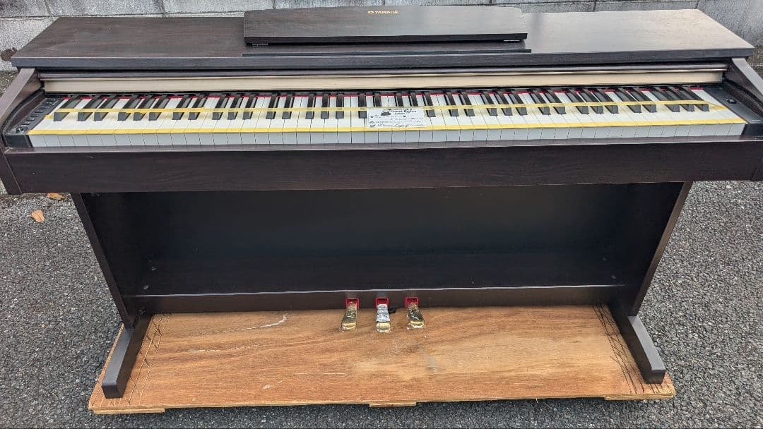 送料込み YAMAHA 電子ピアノ SCLP.320 2007年製 超美品