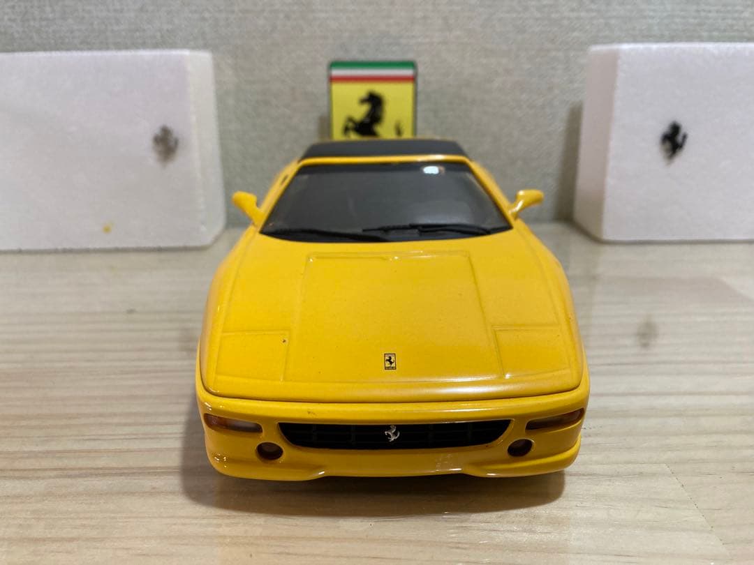 ミニカー FERRARI F 355 GTS 1:18