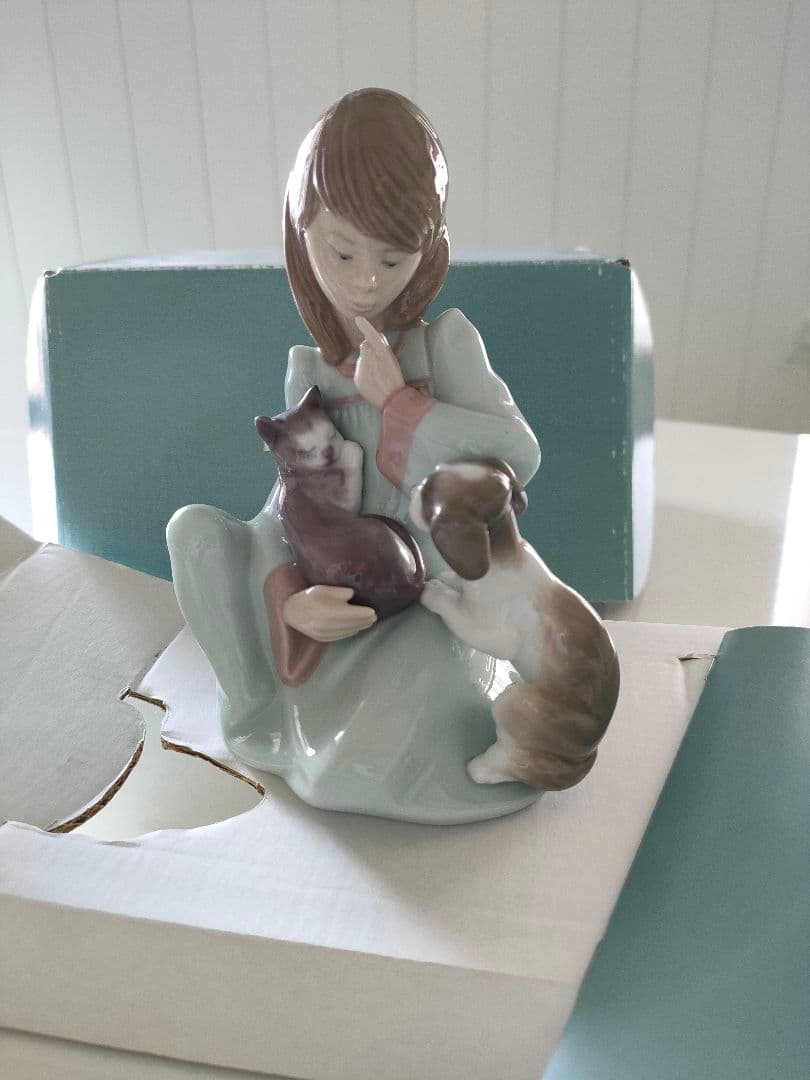 【美品】LLADRO　起こしちゃだめよ #5640