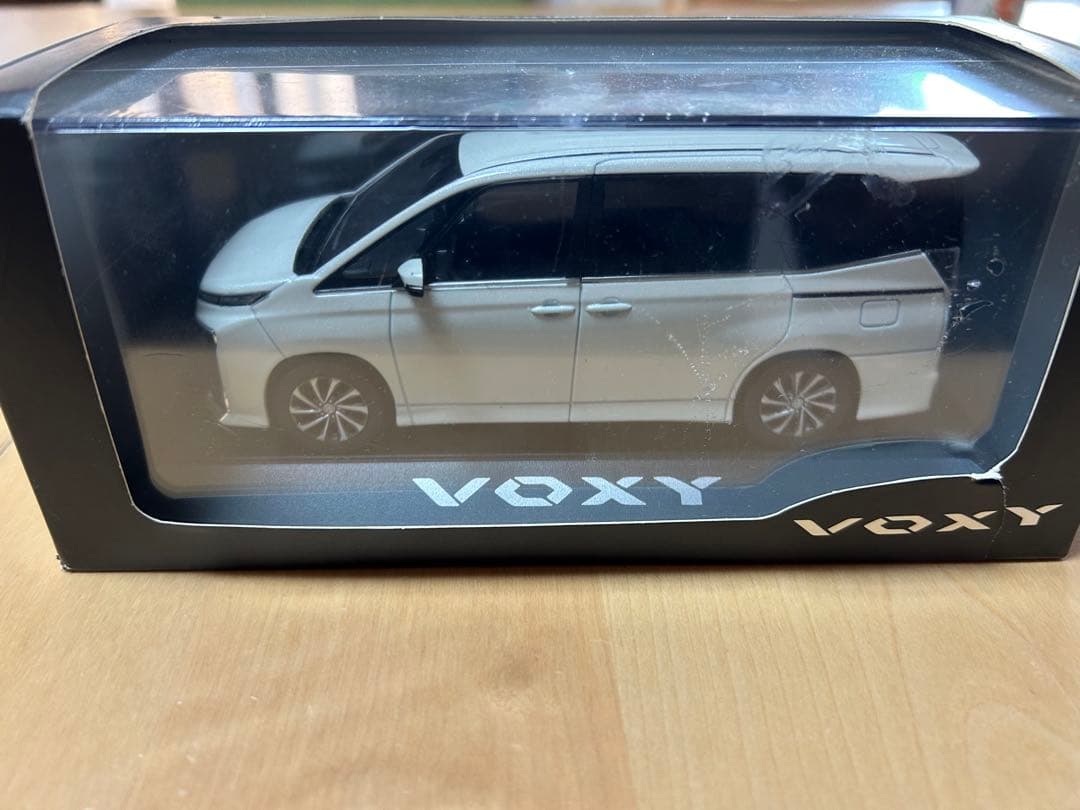 VOXY90系 カラーサンプル パールホワイト 非売品 1/30スケール