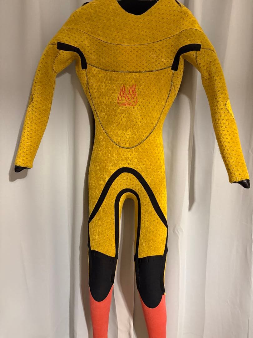 最終SALE☆O'Neill セミドライ5×3mm レディースウェットスーツ